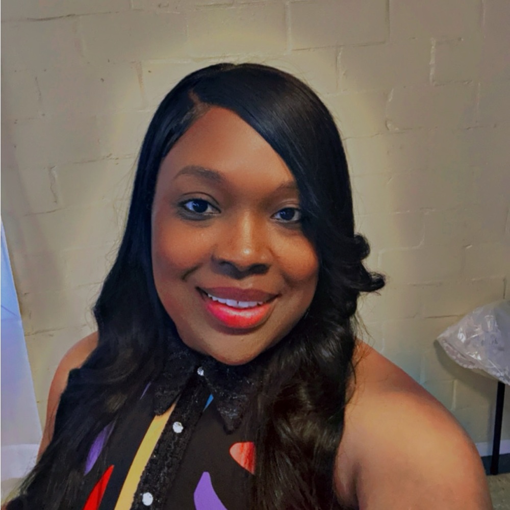 Meet your Posher, Tiffany